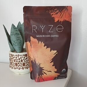 Ryze Mushroom Coffee – New, Sealed – Expires 10/2026 35oz